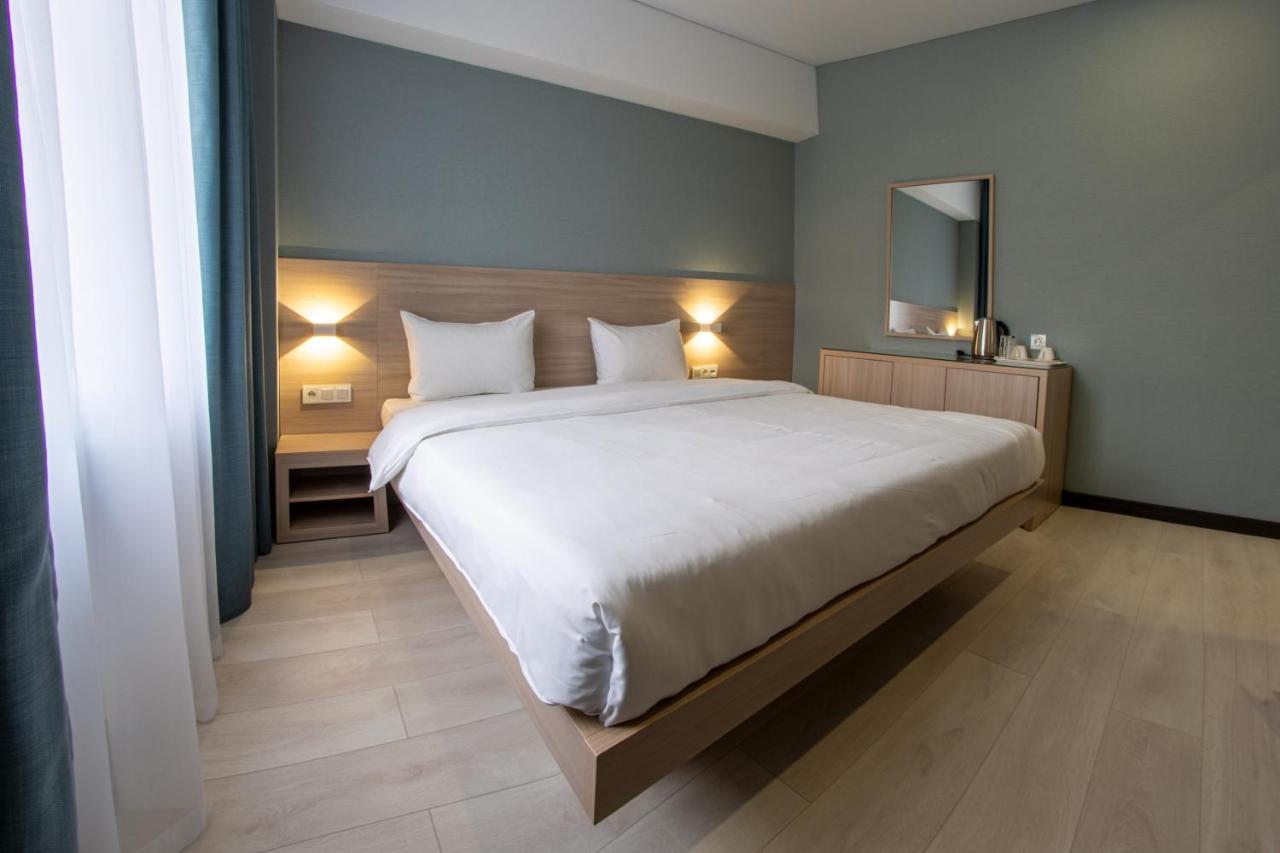 Resident Hotel Kazybek Bi Alma-Ata Exteriör bild
